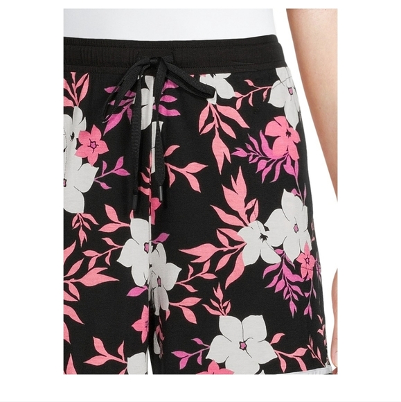 Secret Treasures Shorts Style Pant Black Soot Floral w Pockets - Picture 2 of 3